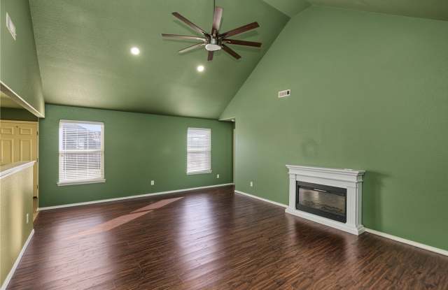 4103 SW Limestone Avenue Gallery 2