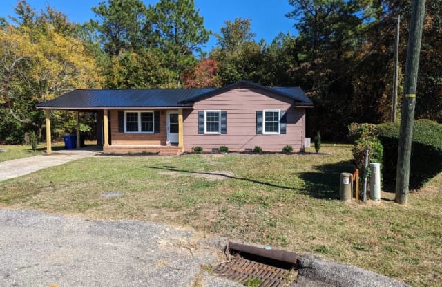 1020 Karen Circle - 1020 Karen Circle, Spring Lake, NC 28390