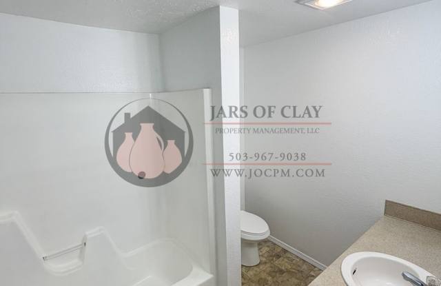 1/2 Off First Full Month's Rent | 2 Bed/1 Bath in Keizer | Ground Floor | W/D Hookups Gallery 4