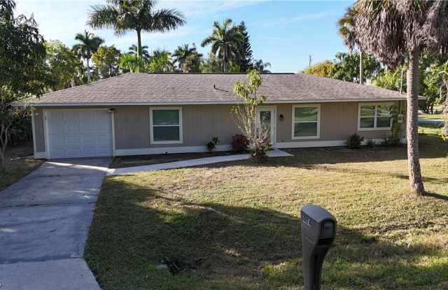 4474 E Riverside Drive photos photos