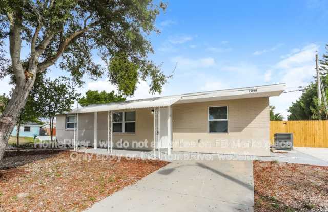 1048 POWERSONG ST photos photos