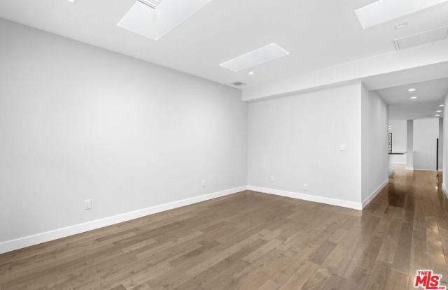 3629 Corinth Ave Gallery 3