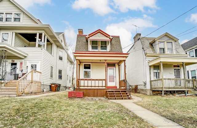 Norwood – Charming Updated 3-Bedroom Home Gallery 4
