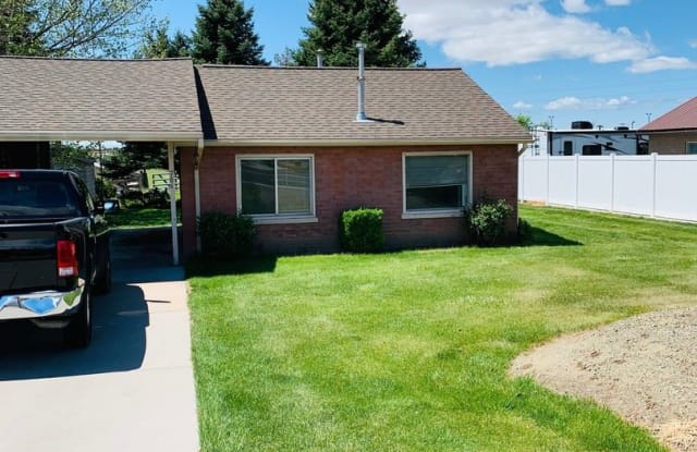 784 S MAIN - 784 S Main St, Layton, UT 84041