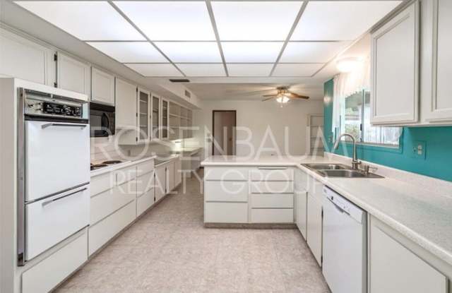 10609 West Concho Circle Gallery 3