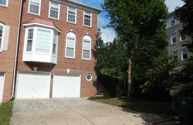9306 BRANCH SIDE LN - 9306 Branch Side Ln, Oakton, VA 22031