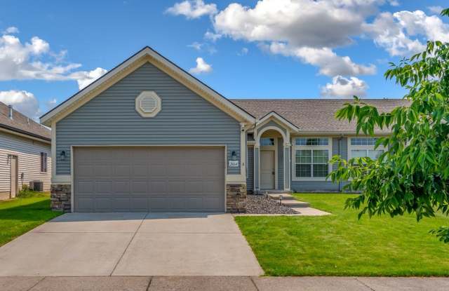 3 bed 2 bath Duplex Rancher, Fieldstone Neighborhood photos photos