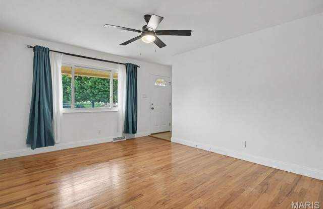 11247 Fawnhaven Drive Gallery 3