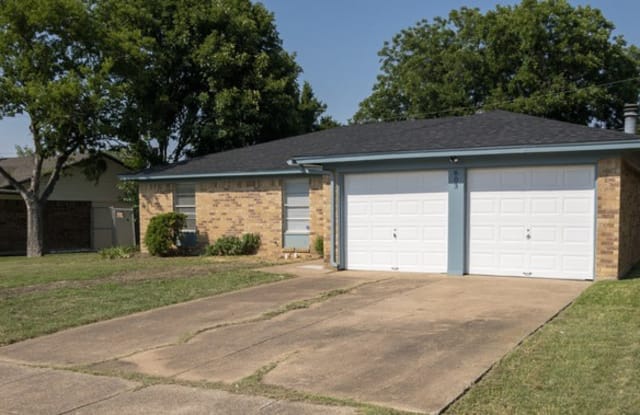 603 S Waxahachie St - 603 South Waxahachie Street, Mansfield, TX 76063