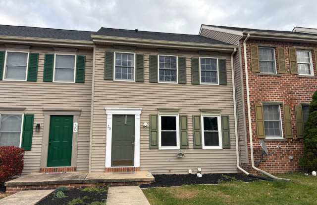 3 Bedroom 1.5 Bathroom in Elizabethtown! - 28 Cranfield Court, Elizabethtown, PA 17022