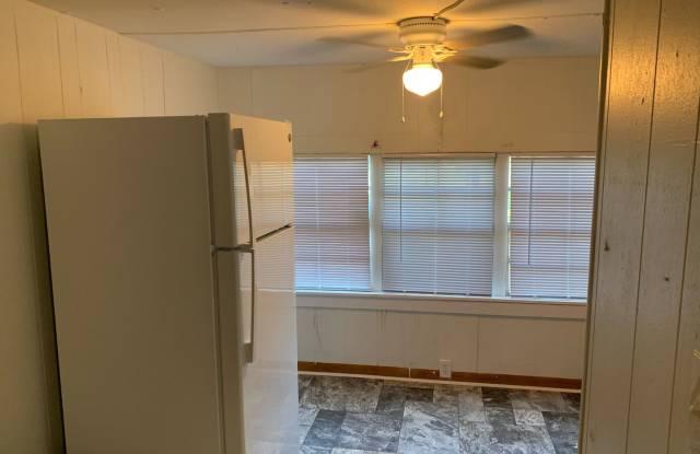 2235 Hwy 90 W in Mauk photos photos