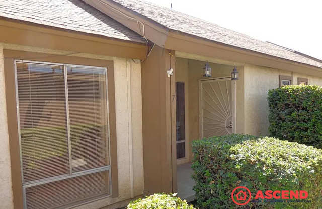 Quaint 3 Bedroom Home Near Stockdale Hwy.  New Stine Rd. photos photos