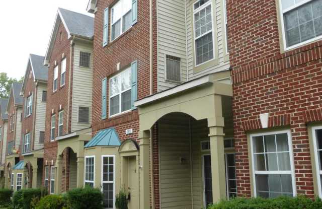 11892 BRETON COURT Gallery 4