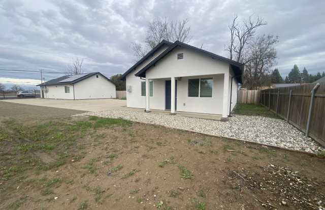 1750 Hammonton Smartsville Road - A Gallery 4