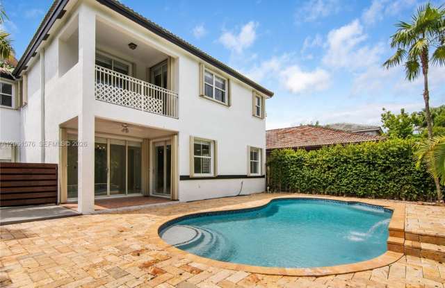 16001 SW 43rd Terrace, Miami, FL 33185 - 4930 Gallery 1