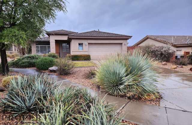 Beautiful Coral Canyon Home- Yard Care Included. Gallery 3