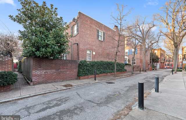 408 S CROSKEY STREET photos photos