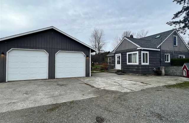 Renovated 4 Bedroom 2 Bathroom House Gallery 2