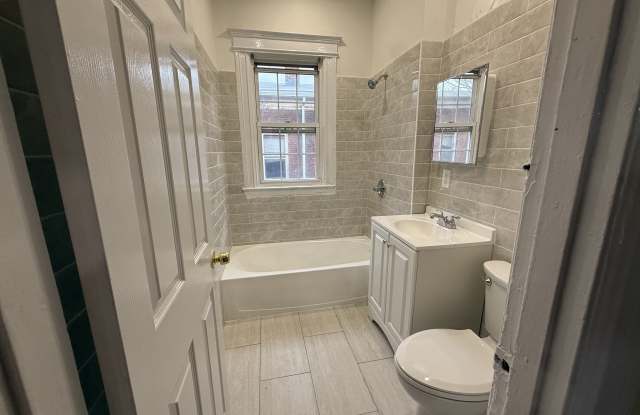 204 Homestead Avenue unit: 3 photos photos 204 Homestead Avenue unit: 3 photos photos