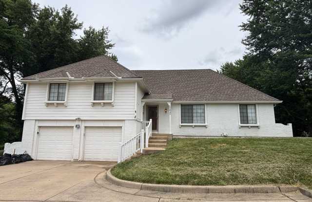 5 BR/2.5BA | Sprawling Single Family Home | 2-Car Garage | Huge backyard! photos photos