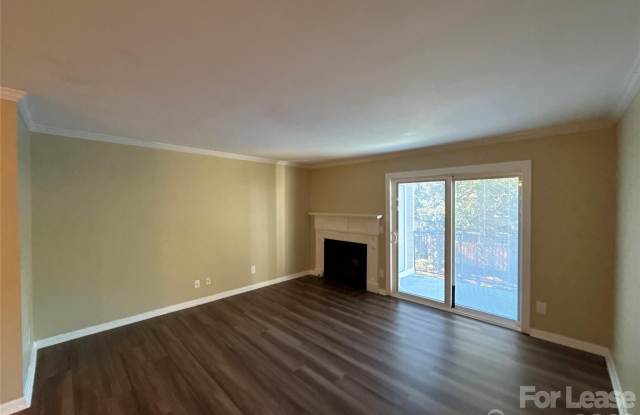 3240 Heathstead Place Gallery 3