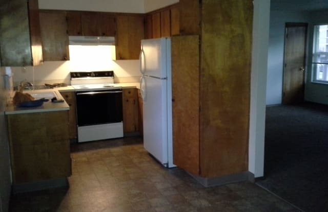 758 Norman Avenue - 758 Norman Avenue Northeast, Salem, OR 97301