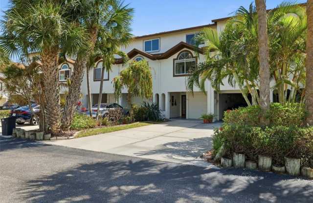 381 MADEIRA Circle Gallery 2