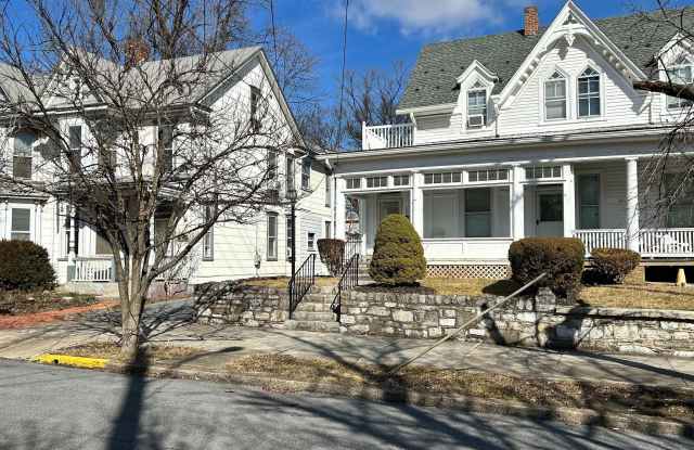 506 W BURKE Street photos photos