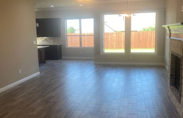 Gorgeous Home in Meander Estates Gallery 3