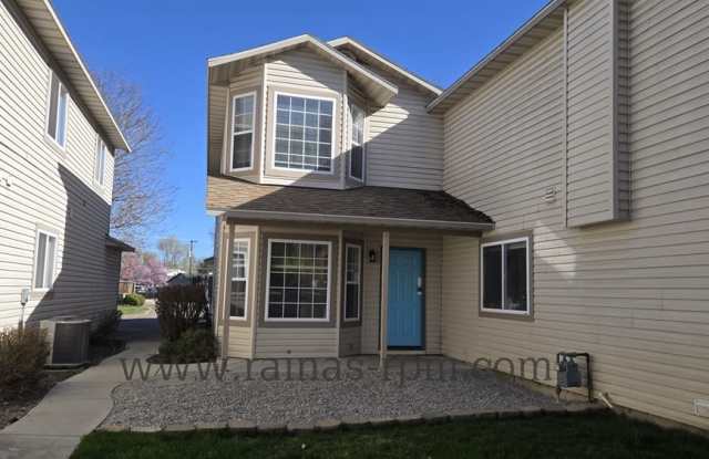 1881 N Allumbaugh St photos photos