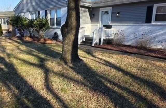 2929 Hilton Avenue photos photos