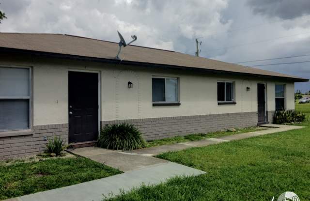 1038 NE 8th St photos photos