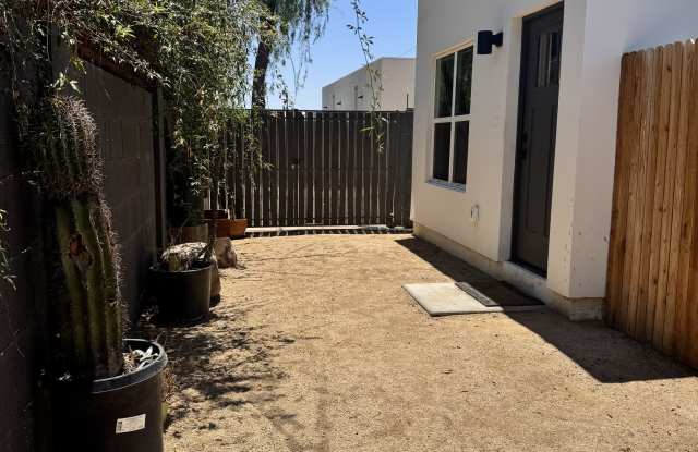 1839 W Hazelwood St. - Rear photos photos