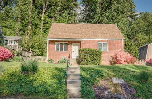 9011 Lindale Drive photos photos