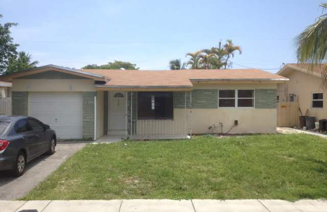 3770 Northeast 16th Avenue photos photos