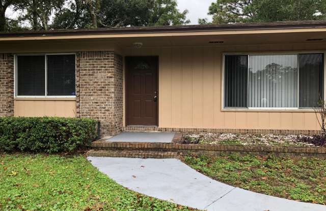 3972 UNIVERSITY CLUB - 3972 University Club Boulevard, Jacksonville, FL 32277