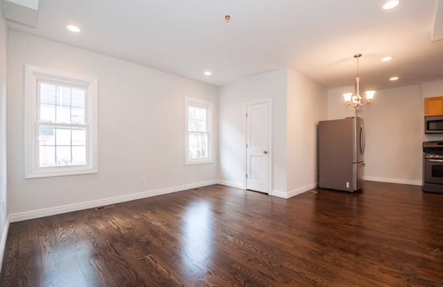 759 Pelhamdale Ave- 2br Gallery 3