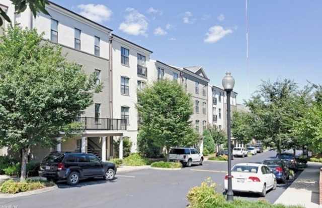 715 Walker Square Unit 3B - 715 Walker Sq, Charlottesville, VA 22903