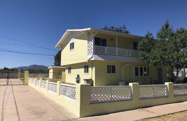 1007 E. Aspen Pl. Gallery 2