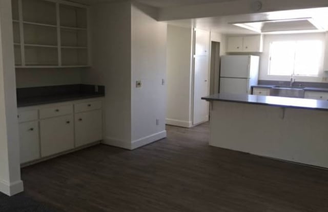 156 Grandview Street - 2 photos photos