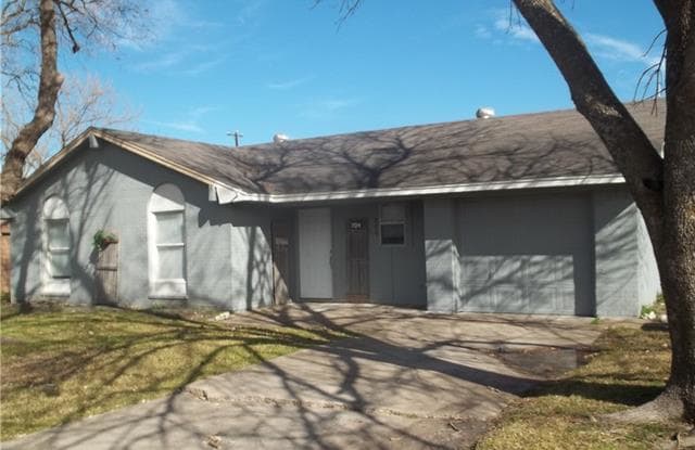 704 Catherine Lane - 704 Catherine St, Seagoville, TX 75159