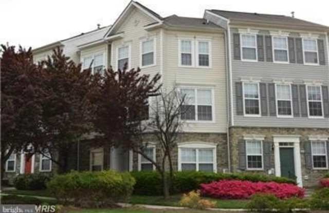 21804 DRAGONS GREEN SQUARE - 21804 Dragons Green Square, Ashburn, VA 20147