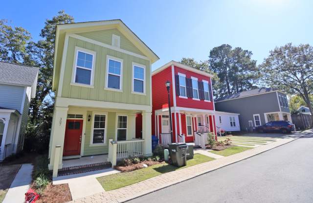 2 bedroom/2.5 bath home in West Columbia. Gallery 4