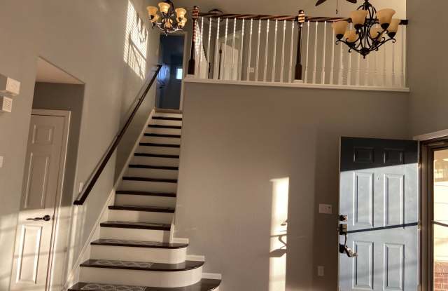 BEAUTIFUL LARGE 5 BEDROOM 3 BATH HOME photos photos