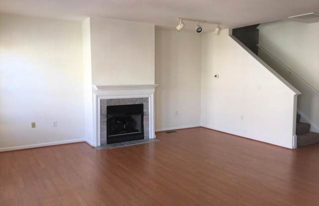 8105 JAALA LANE Gallery 3
