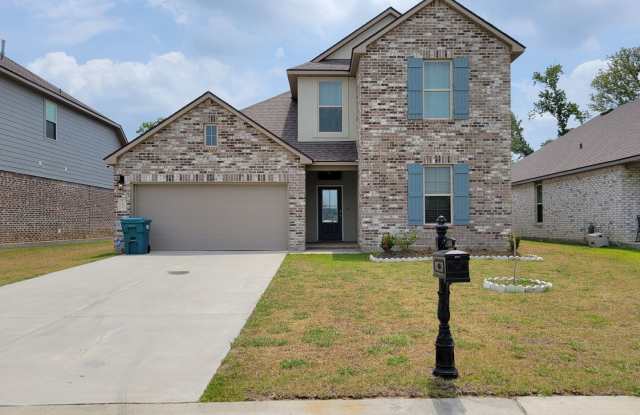 Stunning 4B/3B Townhome Available in Westlake - 2420 Reserve Drive, Westlake, LA 70669