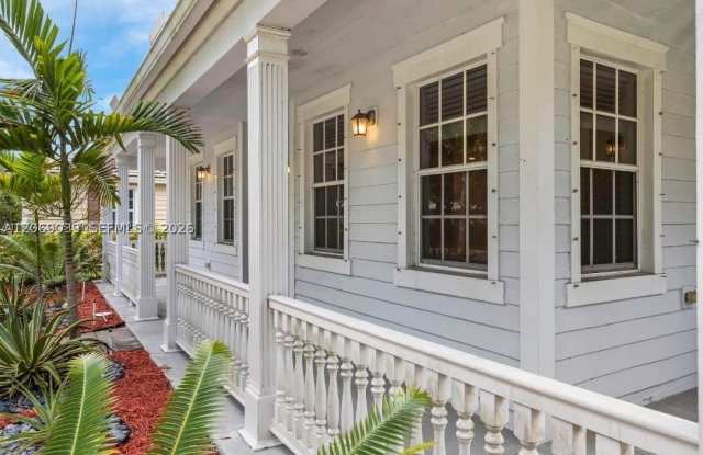 4762 Lakeside Ter Gallery 4