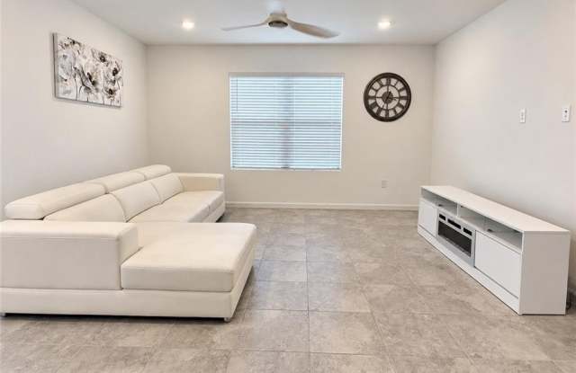 1191 Caloosa Cove Dr Gallery 2