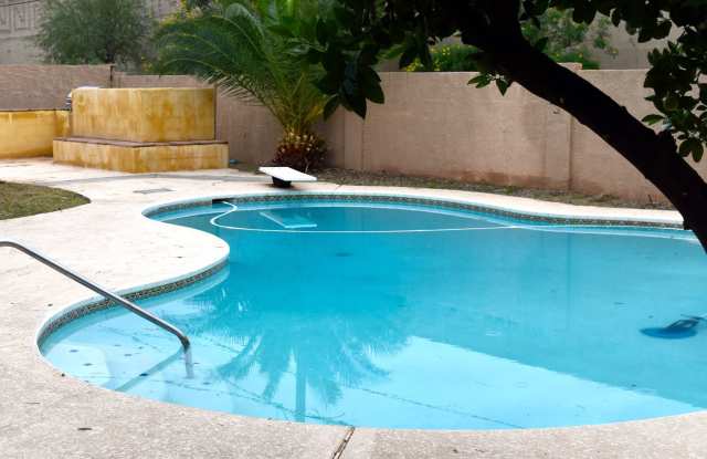 Awesome 5 Bed 2 Bath Home at ASU photos photos