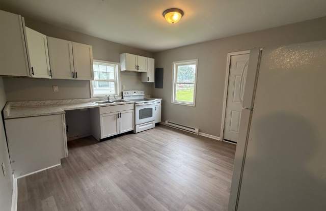 Remodeled* 3 bed 1 bath home! Gallery 4